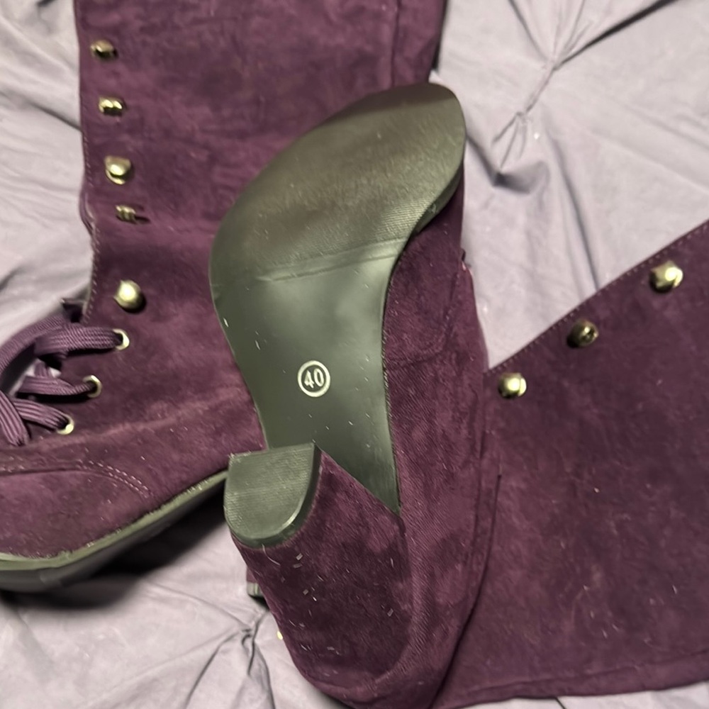 Chic Lace-Up Women's Boots in Deep Purple - Picture 3 of 3